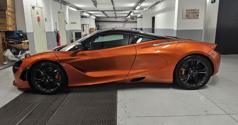 Lavage extérieur + nettoyage intérieur sur une Mclaren 720s à Saint Laurent du Var