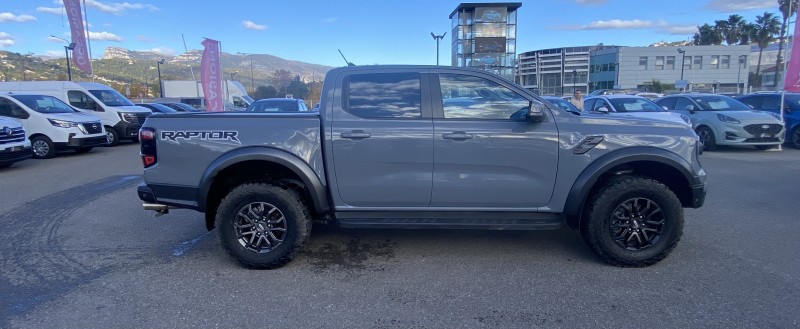 Lavage intérieur + lavage extérieur + pose d'une cire de protection + nettoyage moteur d'un Ford Ranger Raptor à NICE
