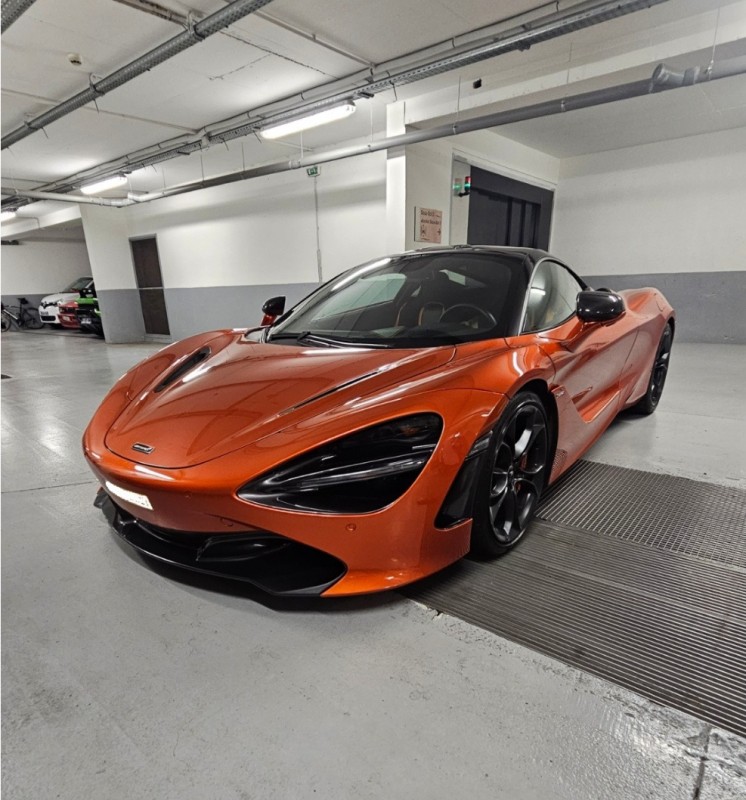 Lavage extérieur + nettoyage intérieur sur une Mclaren 720s à Saint Laurent du Var