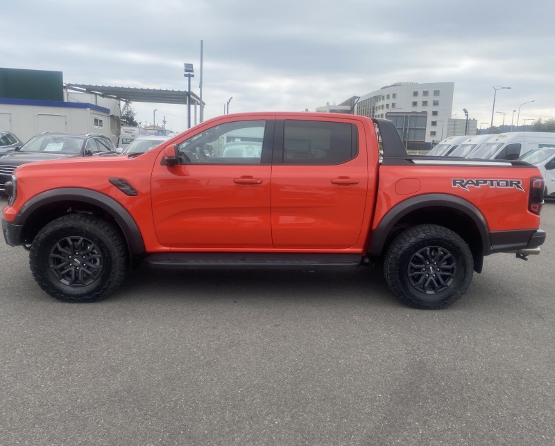 Lavage intérieur + lavage extérieur + pose d'une cire de protection d'un Ford Ranger Raptor à Nice 