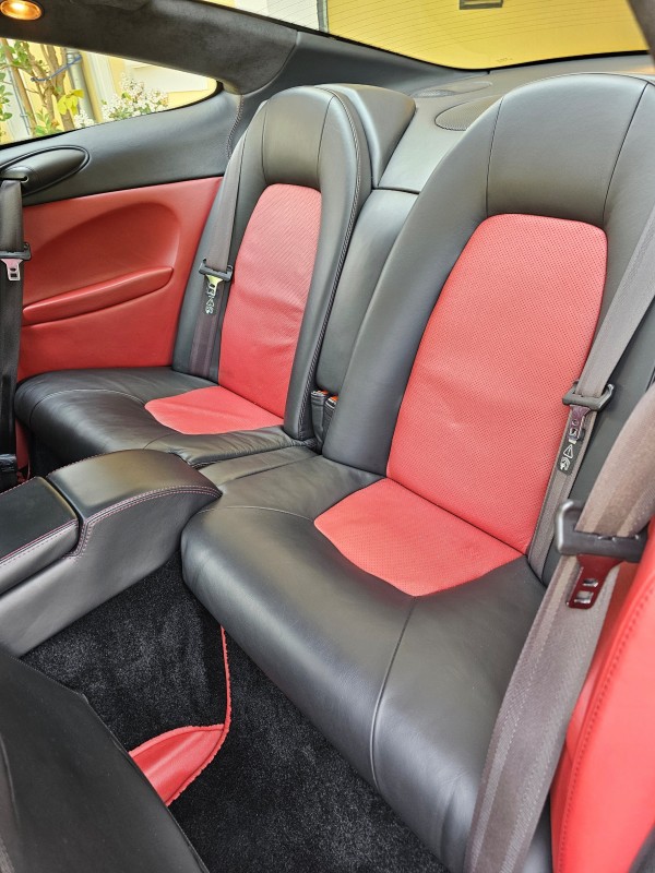 Lavage extérieur + nettoyage intérieur d'une Aston Martin Vanquish S à Nice